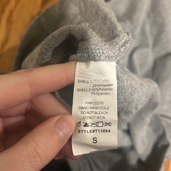 Mustard Seed Woman’s Grey Striped Crewneck Size S - Picture 5 of 5